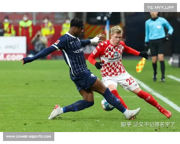 实时报道：美因茨与波鸿陷入中场绞杀，双方均难创造绝佳机会