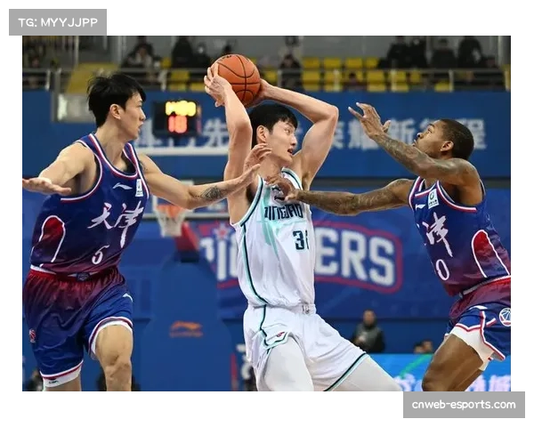 【CBA节奏强度研究·赛前·报道“青岛国信水产抵达沈阳备战，刘维伟强调将提升防守身体对抗”